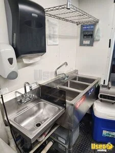 2004 Workhorse Bakery Food Truck Exterior Customer Counter Tennessee for Sale
