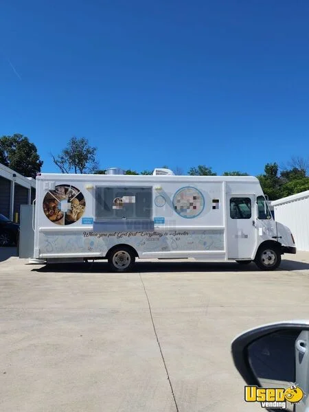 2004 Workhorse Bakery Food Truck Tennessee for Sale