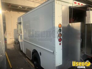 2004 Workhorse Food Truck All-purpose Food Truck Removable Trailer Hitch Maryland for Sale