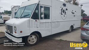 2004 Workhorse Kitchen Food Truck All-purpose Food Truck California Diesel Engine for Sale