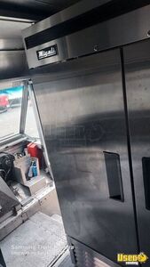 2004 Workhorse Kitchen Food Truck All-purpose Food Truck Oven California Diesel Engine for Sale