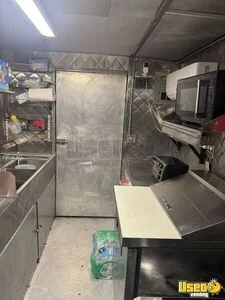 2005 10000 Weight All-purpose Food Truck Diamond Plated Aluminum Flooring Louisiana Gas Engine for Sale