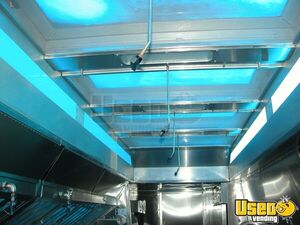 2005 18' Gourmet Kitchen All-purpose Food Truck Exterior Customer Counter California Gas Engine for Sale