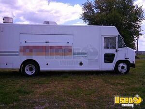 2005 20' Diesel Step Van Kitchen Food Truck All-purpose Food Truck Missouri Diesel Engine for Sale