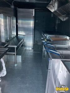 2005 2005 Workhorse P42 All-purpose Food Truck Prep Station Cooler Georgia Gas Engine for Sale
