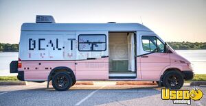 2005 2500 Sprinter Mobile Hair & Nail Salon Truck Cabinets Oklahoma Diesel Engine for Sale