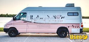 2005 2500 Sprinter Mobile Hair & Nail Salon Truck Electrical Outlets Oklahoma Diesel Engine for Sale