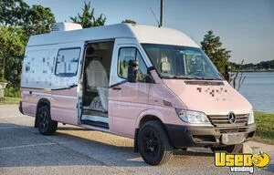 2005 2500 Sprinter Mobile Hair & Nail Salon Truck Interior Lighting Oklahoma Diesel Engine for Sale