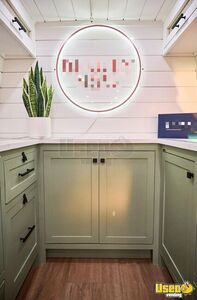 2005 2500 Sprinter Mobile Hair & Nail Salon Truck Transmission - Automatic Oklahoma Diesel Engine for Sale