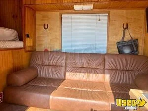 2005 3-horse Lq Trailer 3-horse Lq Trailer Air Conditioners Texas for Sale