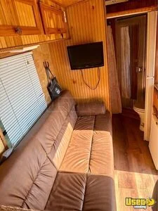 2005 3-horse Lq Trailer 3-horse Lq Trailer Microwave Texas for Sale