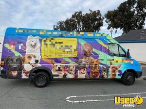 2005 3500 Pet Grooming Van Pet Care / Veterinary Truck California Diesel Engine for Sale