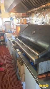 2005 4300 Kitchen Food Trailer Spare Tire Wisconsin Diesel Engine for Sale