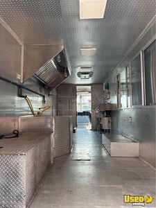 2005 All Purpose Food Truck All-purpose Food Truck Electrical Outlets New York Gas Engine for Sale