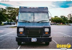 2005 All-purpose Food Truck Diamond Plated Aluminum Flooring Virginia Diesel Engine for Sale