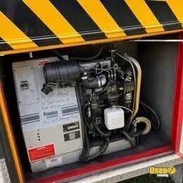 2005 C4 All-purpose Food Truck Electrical Outlets Texas Diesel Engine for Sale