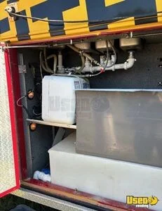 2005 C4 All-purpose Food Truck Hand-washing Sink Texas Diesel Engine for Sale