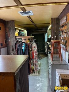 2005 Car Hauler Mobile Boutique Dressing Room Montana for Sale