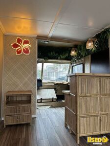 2005 Chassis M, Tsn Body Mobile Boutique Insulated Walls Nevada Diesel Engine for Sale