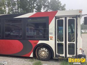 2005 Coach Bus 10 North Carolina Diesel Engine for Sale