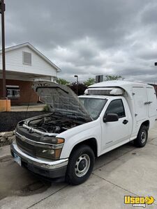 2005 Colorado Lunch Serving Food Truck Insulated Walls Ohio Gas Engine for Sale