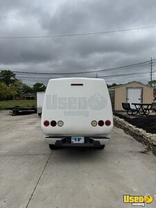 2005 Colorado Lunch Serving Food Truck Upright Freezer Ohio Gas Engine for Sale