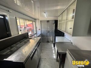 2005 Custom All-purpose Food Truck Cabinets Maryland Diesel Engine for Sale