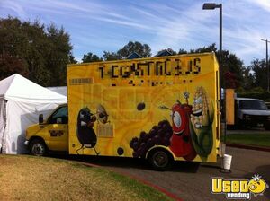 2005 E350 All-purpose Food Truck Diamond Plated Aluminum Flooring California Gas Engine for Sale