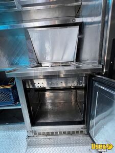 2005 E350 All-purpose Food Truck Fresh Water Tank California Gas Engine for Sale
