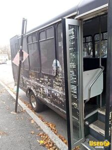 2005 E350 Shuttle Bus 3 Massachusetts Diesel Engine for Sale