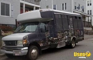 Ready to Go - 2005 Ford E350 V10 Shuttle Bus Transportation Vehicle for Sale in Massachusetts!
