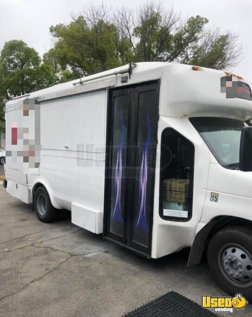 2005 E450 All-purpose Food Truck California Gas Engine for Sale