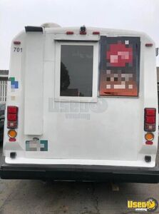 2005 E450 All-purpose Food Truck Stainless Steel Wall Covers California Gas Engine for Sale