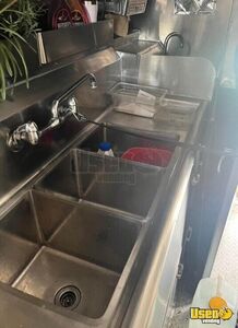 2005 E450 All-purpose Food Truck Upright Freezer California Gas Engine for Sale