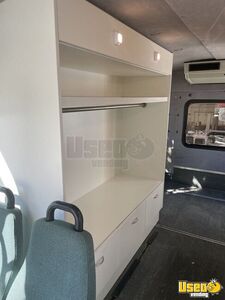 2005 E450 Mobile Boutique Gas Engine California Gas Engine for Sale