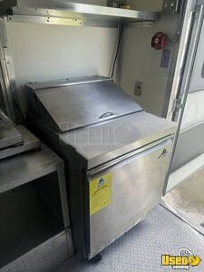 2005 Econoline E-350 All-purpose Food Truck Insulated Walls Virginia Gas Engine for Sale