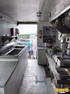 2005 F450 All-purpose Food Truck Diamond Plated Aluminum Flooring Tennessee Gas Engine for Sale