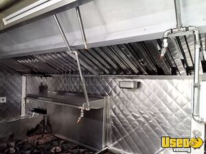 2005 Fl-t-760z All-purpose Food Truck Cabinets Michigan Gas Engine for Sale