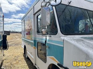 2005 Food Truck All-purpose Food Truck Concession Window Minnesota Diesel Engine for Sale