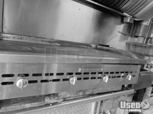 2005 Food Truck All-purpose Food Truck Exterior Customer Counter Minnesota Gas Engine for Sale