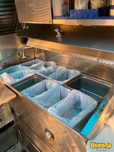 2005 Food Truck All-purpose Food Truck Food Warmer California Gas Engine for Sale