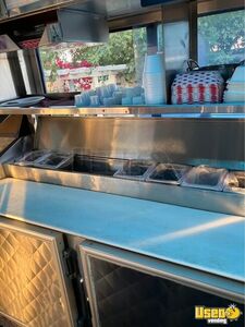 2005 Food Truck All-purpose Food Truck Prep Station Cooler California Gas Engine for Sale