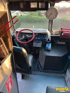 2005 Food Truck All-purpose Food Truck Refrigerator California Gas Engine for Sale