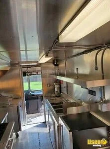 2005 Food Truck All-purpose Food Truck Stainless Steel Wall Covers Florida Gas Engine for Sale