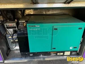 2005 Food Truck All-purpose Food Truck Upright Freezer New Jersey Diesel Engine for Sale