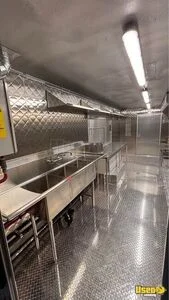2005 Food Truck All-purpose Food Truck Work Table Oregon Gas Engine for Sale