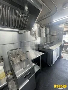 2005 Freightliner Mt45 Chasis M Line All-purpose Food Truck Generator Indiana Diesel Engine for Sale