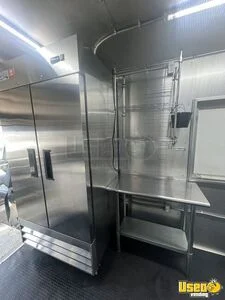 2005 Freightliner Mt45 Chasis M Line All-purpose Food Truck Reach-in Upright Cooler Indiana Diesel Engine for Sale