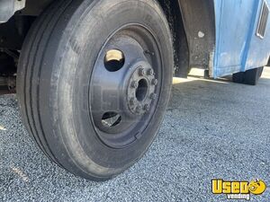 2005 Kitchen Food Truck All-purpose Food Truck Exterior Lighting Georgia Diesel Engine for Sale