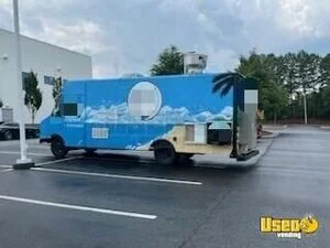 2005 Kitchen Food Truck All-purpose Food Truck Stainless Steel Wall Covers Georgia Diesel Engine for Sale
